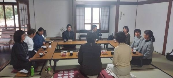 茶話会.jpg