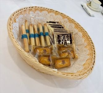 リサイズ　お菓子.jpg