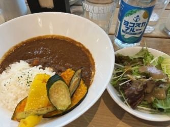 リサイズ（縦250）画像5　横須賀カレー.jpg